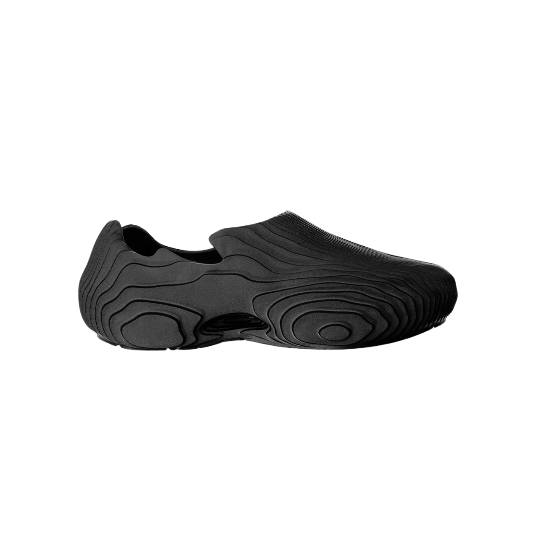 FREQ Low Top BLACK