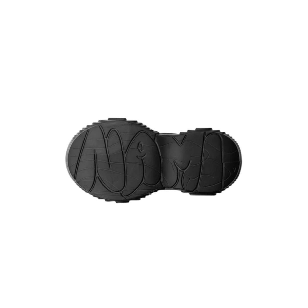 FREQ Low Top BLACK