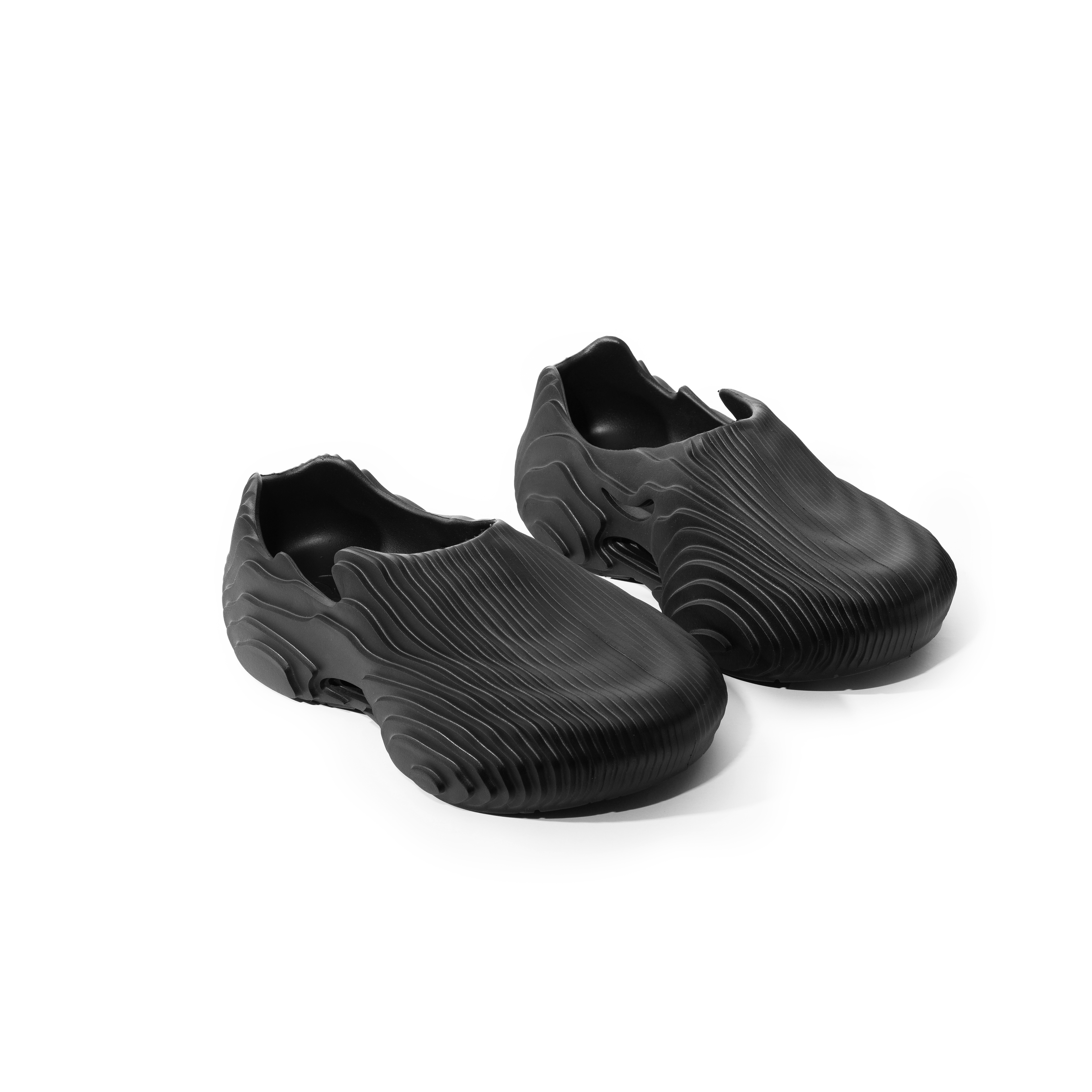 FREQ Low Top BLACK