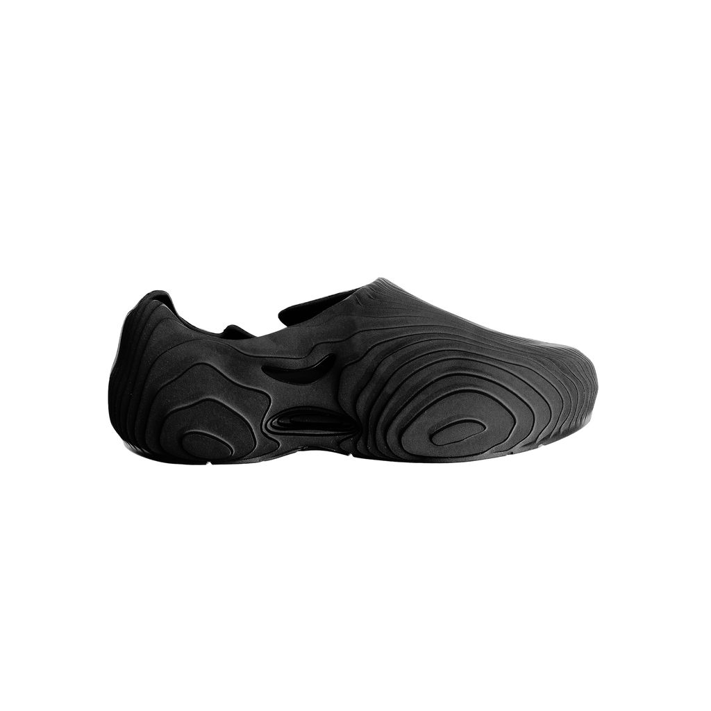 FREQ Low Top BLACK